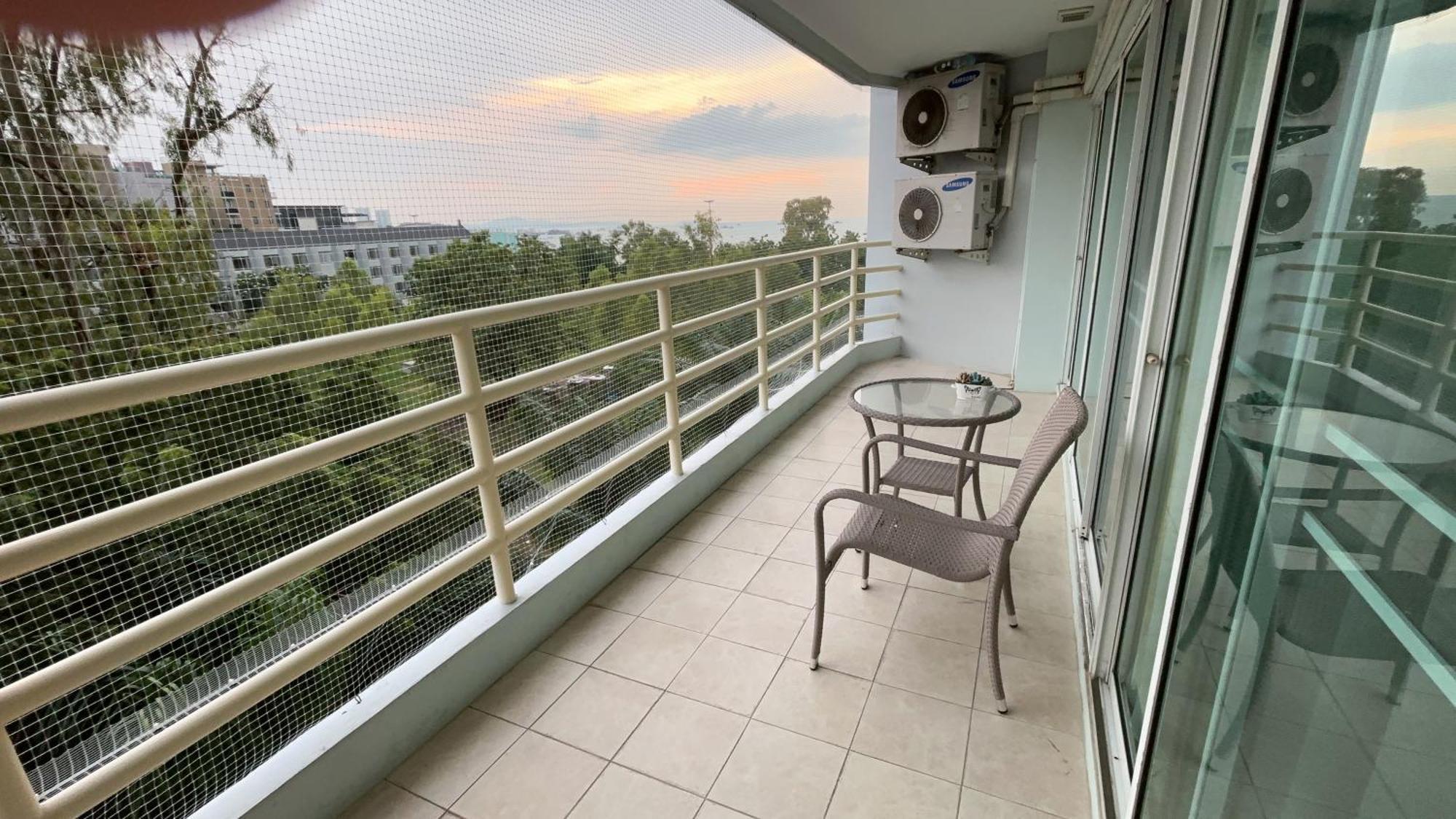 View Talay 6 Pattaya Beach By Anatolia Condo Suite Exteriér fotografie